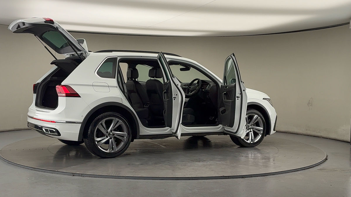 More views of Volkswagen Tiguan