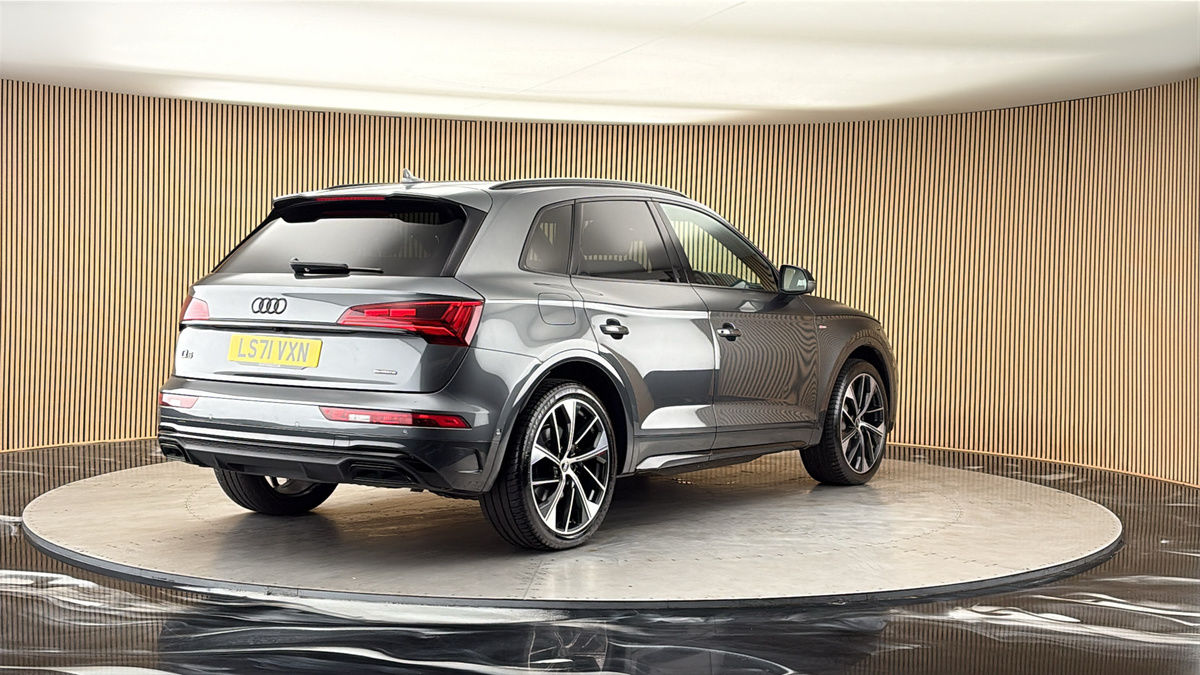 More views of Audi Q5