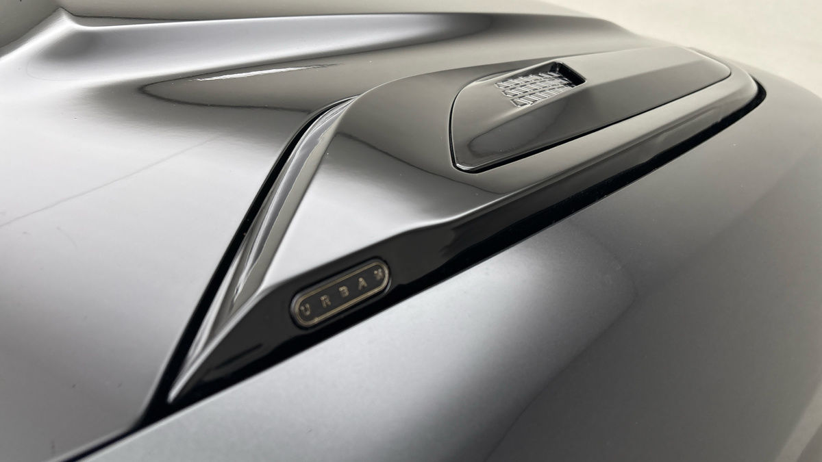 Land Rover Defender 130 Urban Image 26