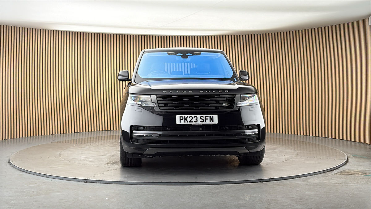 More views of Land Rover Range Rover