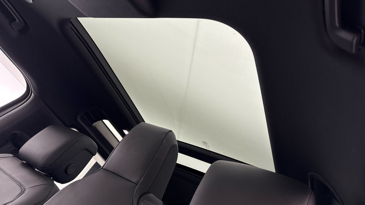 Land Rover Defender 90 Urban Image 6