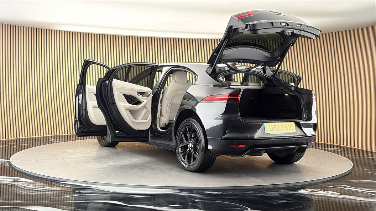 Jaguar I-PACE Image 23
