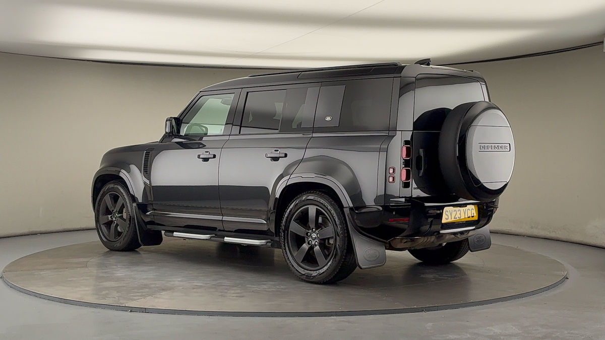 More views of Land Rover Defender 110