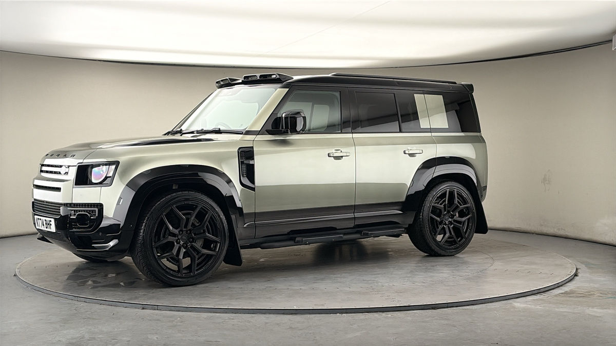 More views of Land Rover Defender 110