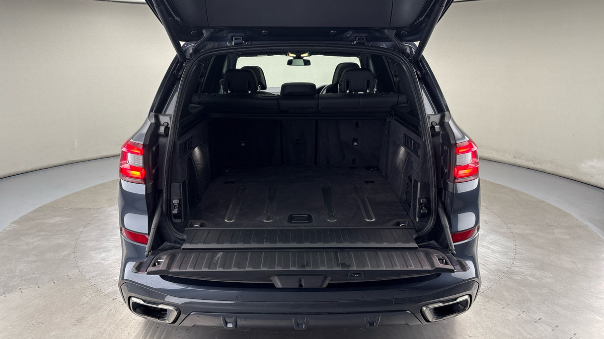 BMW X5 Image 11