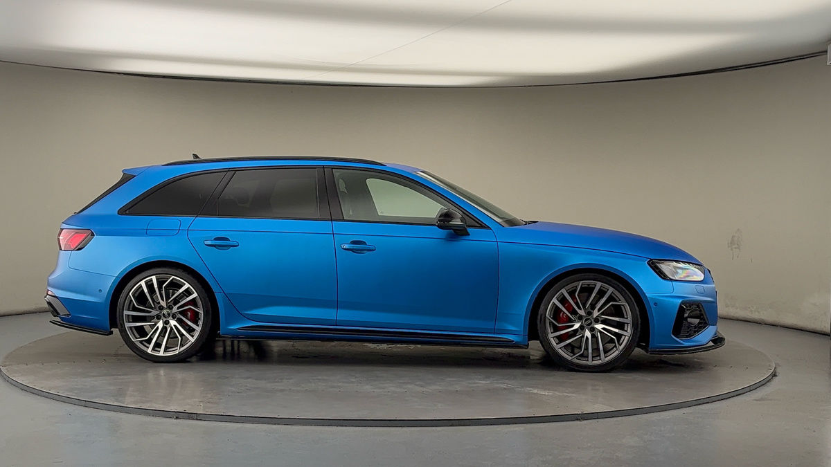 More views of Audi RS4 Avant