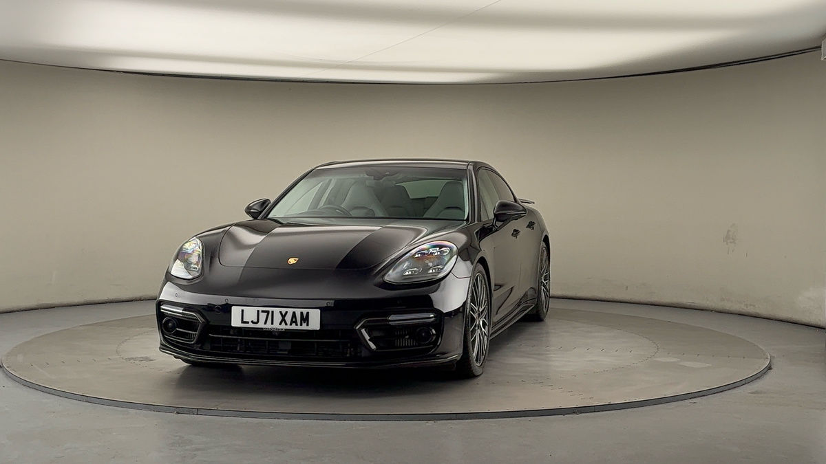 More views of Porsche Panamera