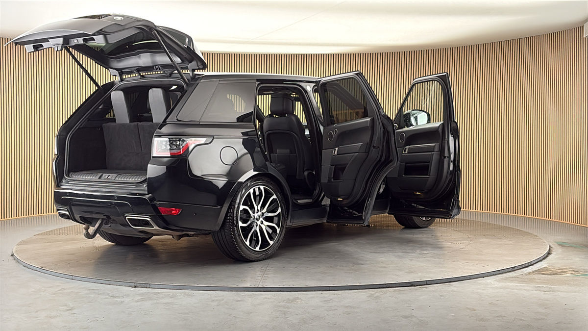 More views of Land Rover Range Rover Sport