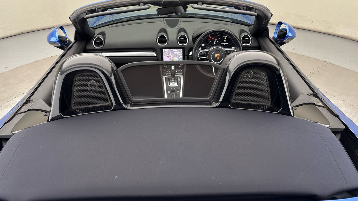 Porsche 718 Boxster Image 6