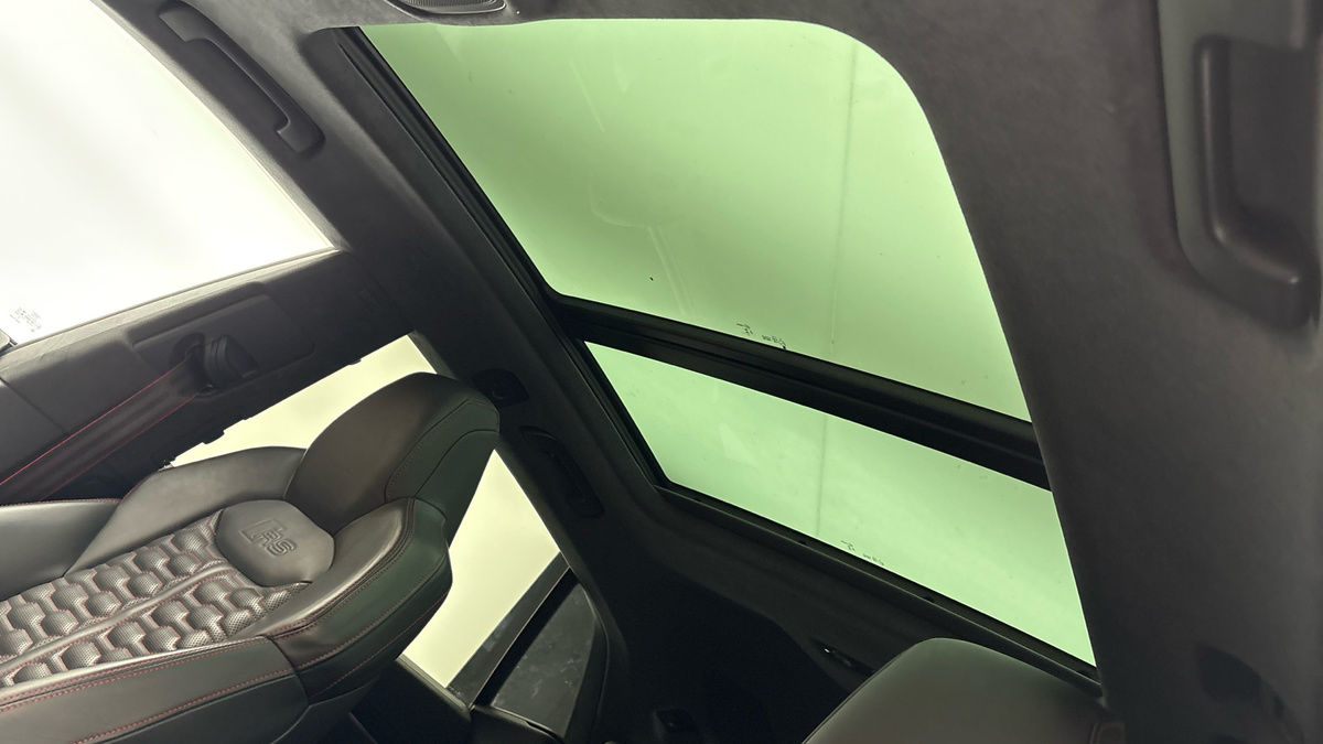 Audi RSQ8 Image 6