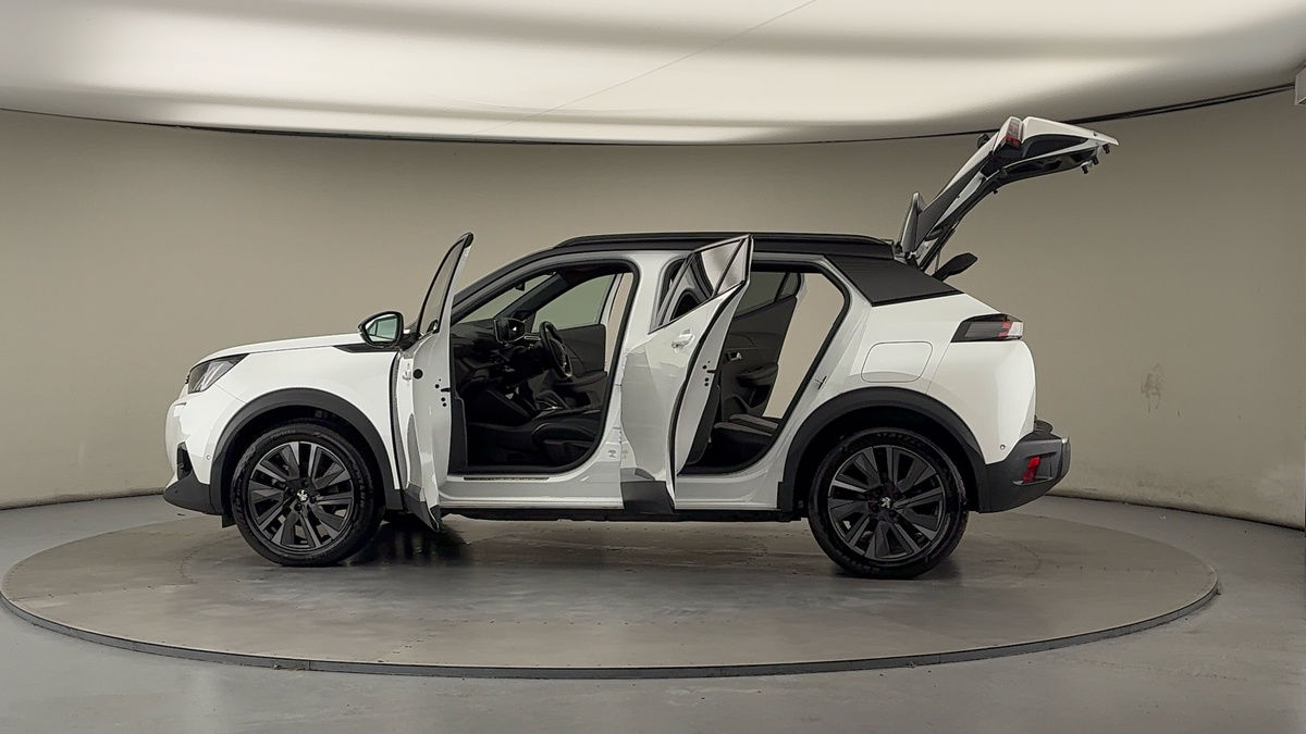 More views of Peugeot E-2008