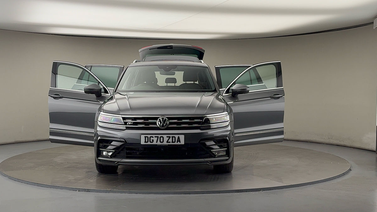More views of Volkswagen Tiguan