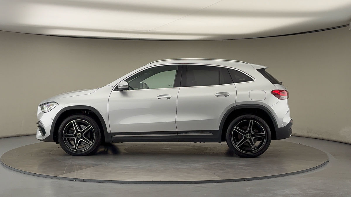 More views of Mercedes-Benz GLA