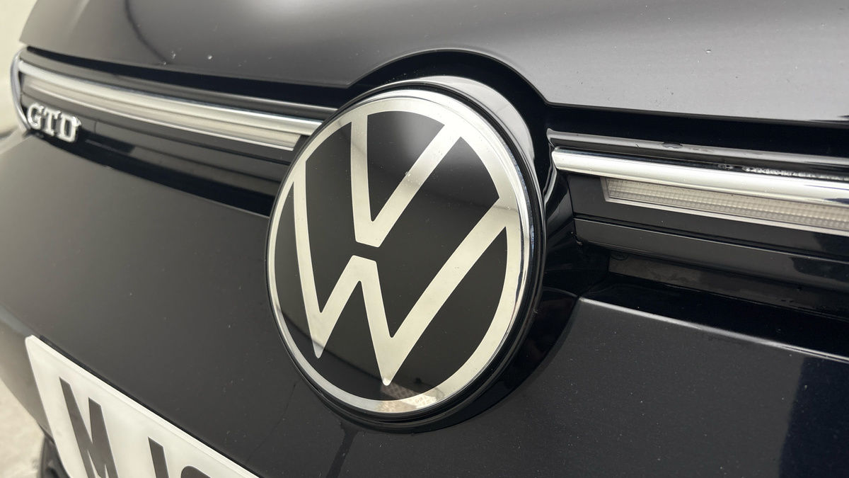 Volkswagen Golf Image 24