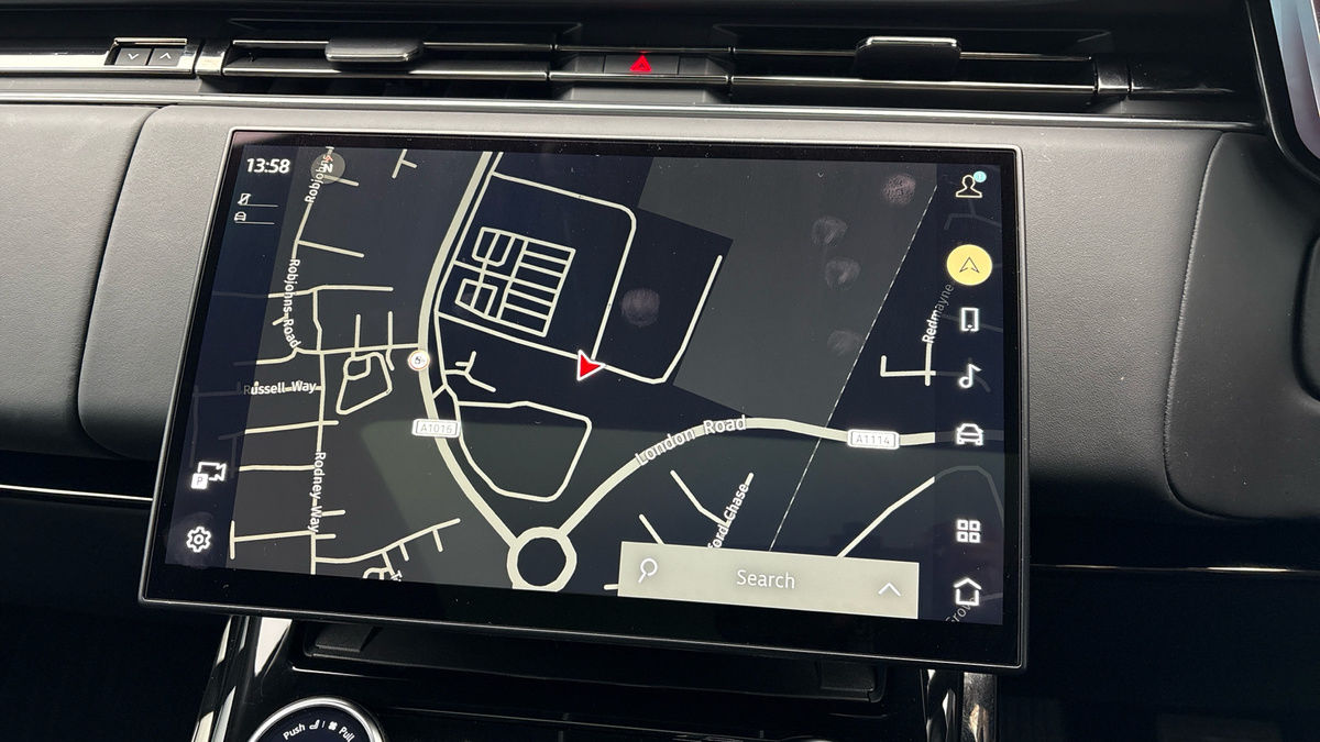 Land Rover Range Rover Sport Image 17