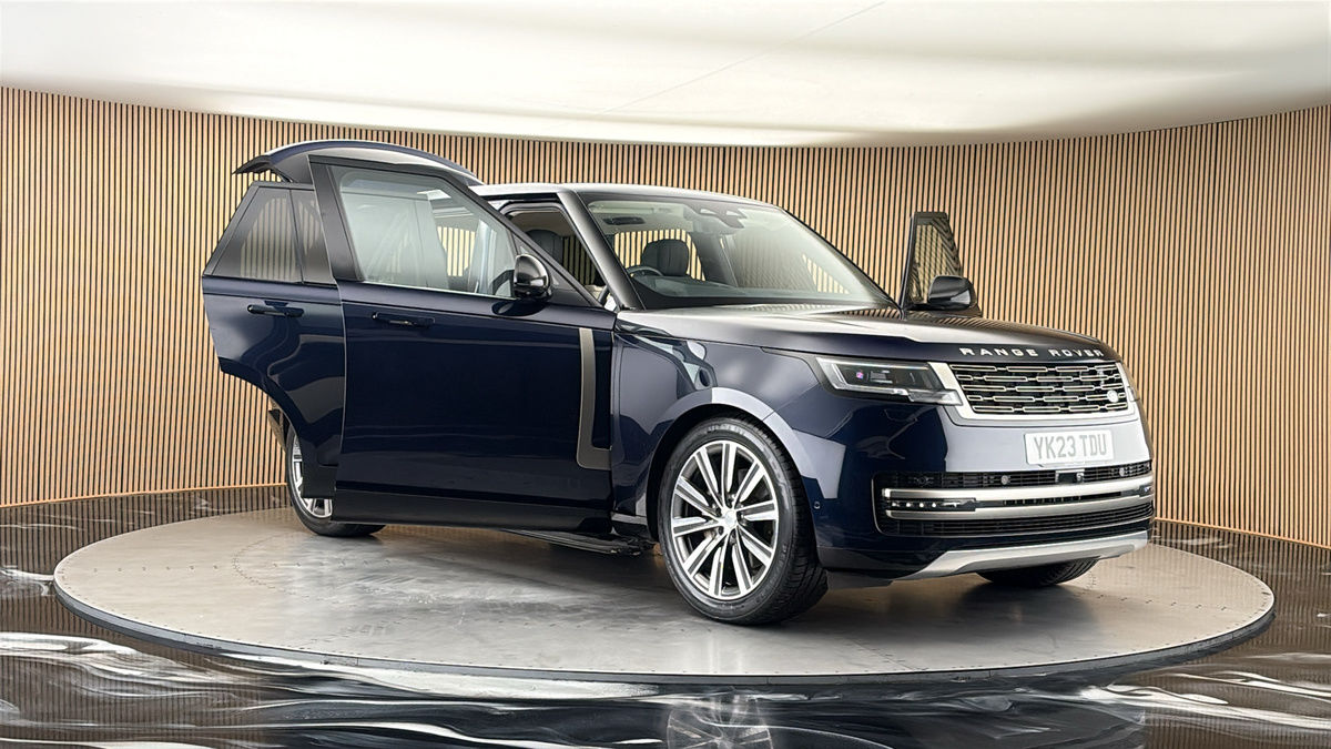 More views of Land Rover Range Rover