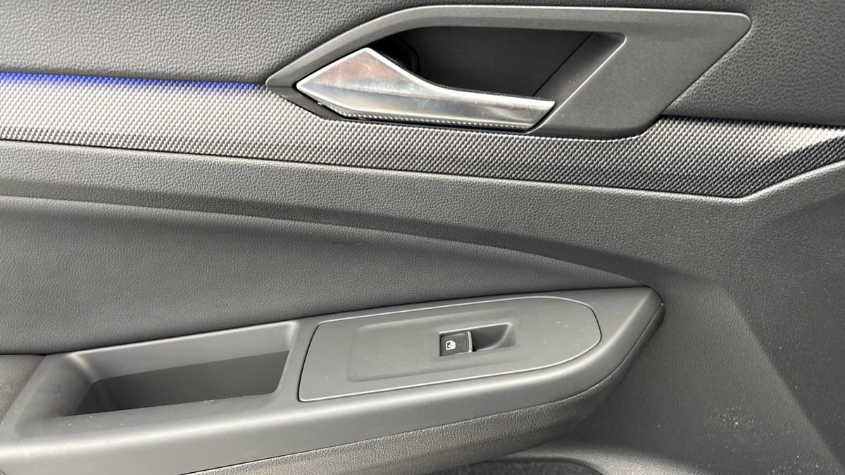 Volkswagen Golf Image 19