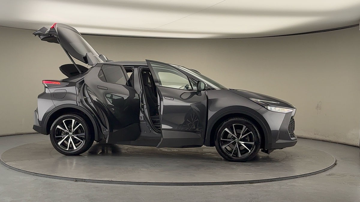 More views of Toyota C-HR