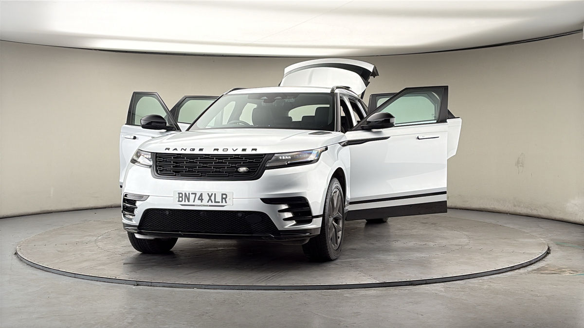 More views of Land Rover Range Rover Velar