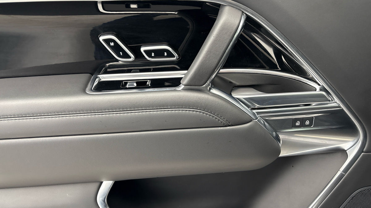 Land Rover Range Rover Image 19