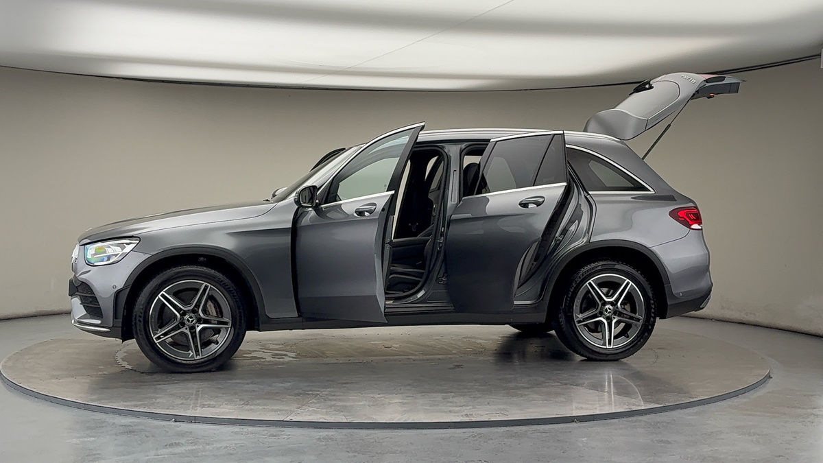 More views of Mercedes-Benz GLC