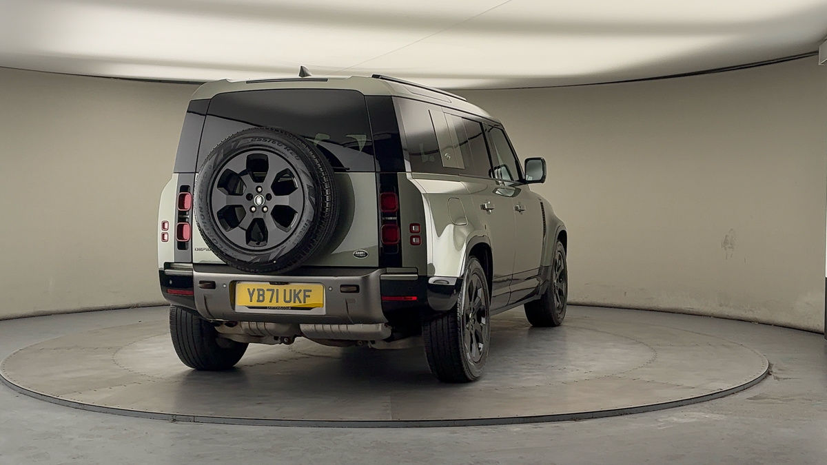 More views of Land Rover Defender 110