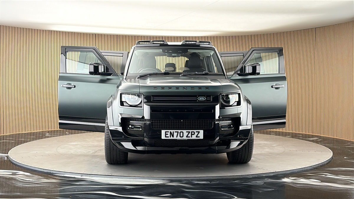 More views of Land Rover Defender 110