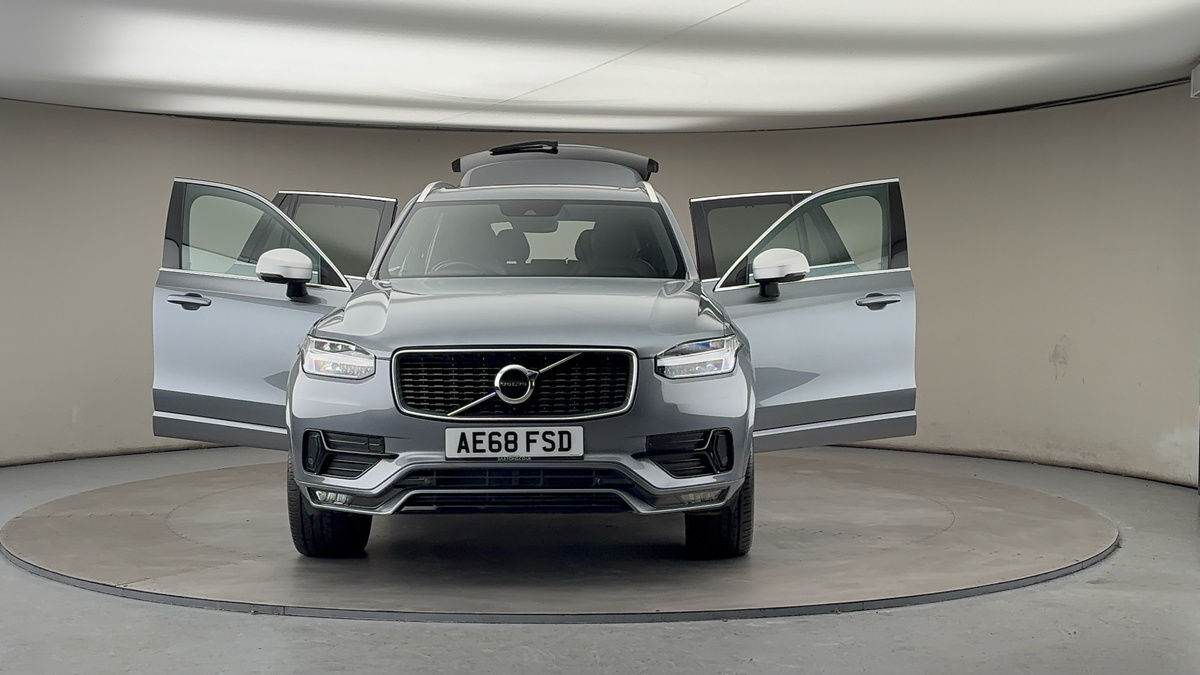 More views of Volvo XC90