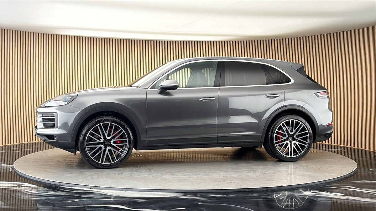 More views of Porsche Cayenne