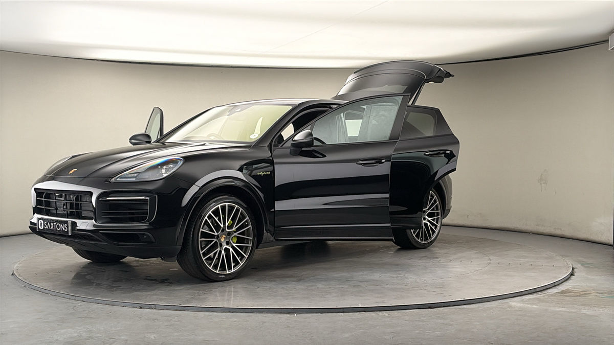 Porsche Cayenne Image 22