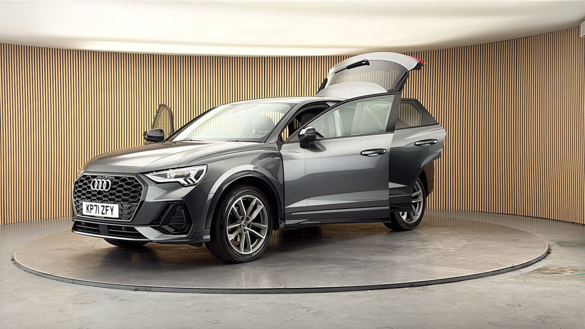 Audi Q3 Image 43