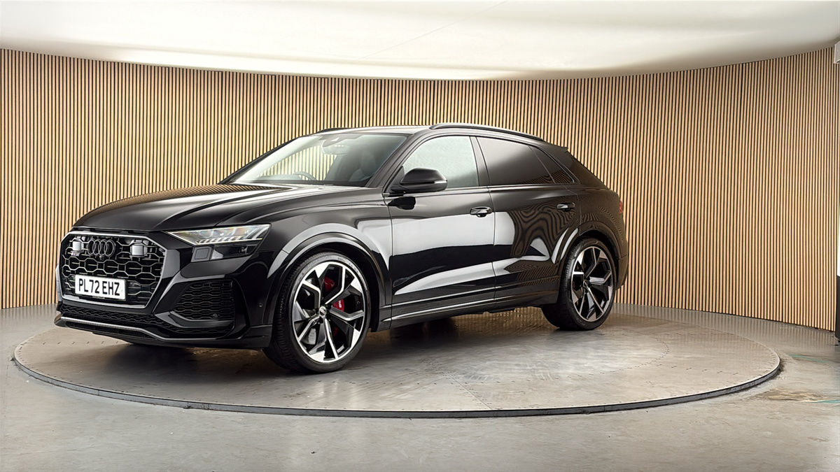 Audi RSQ8 Image 20