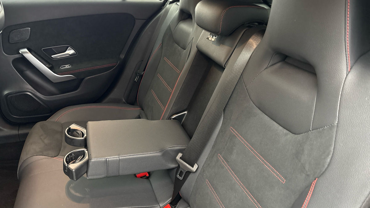 Mercedes-Benz A Class Image 9