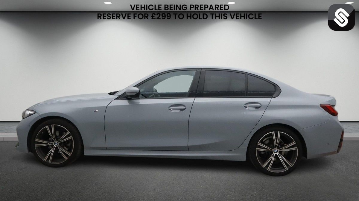BMW 3 Series Image 6