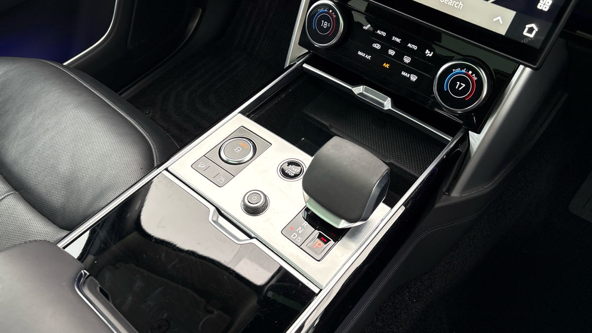 Land Rover Range Rover Image 18