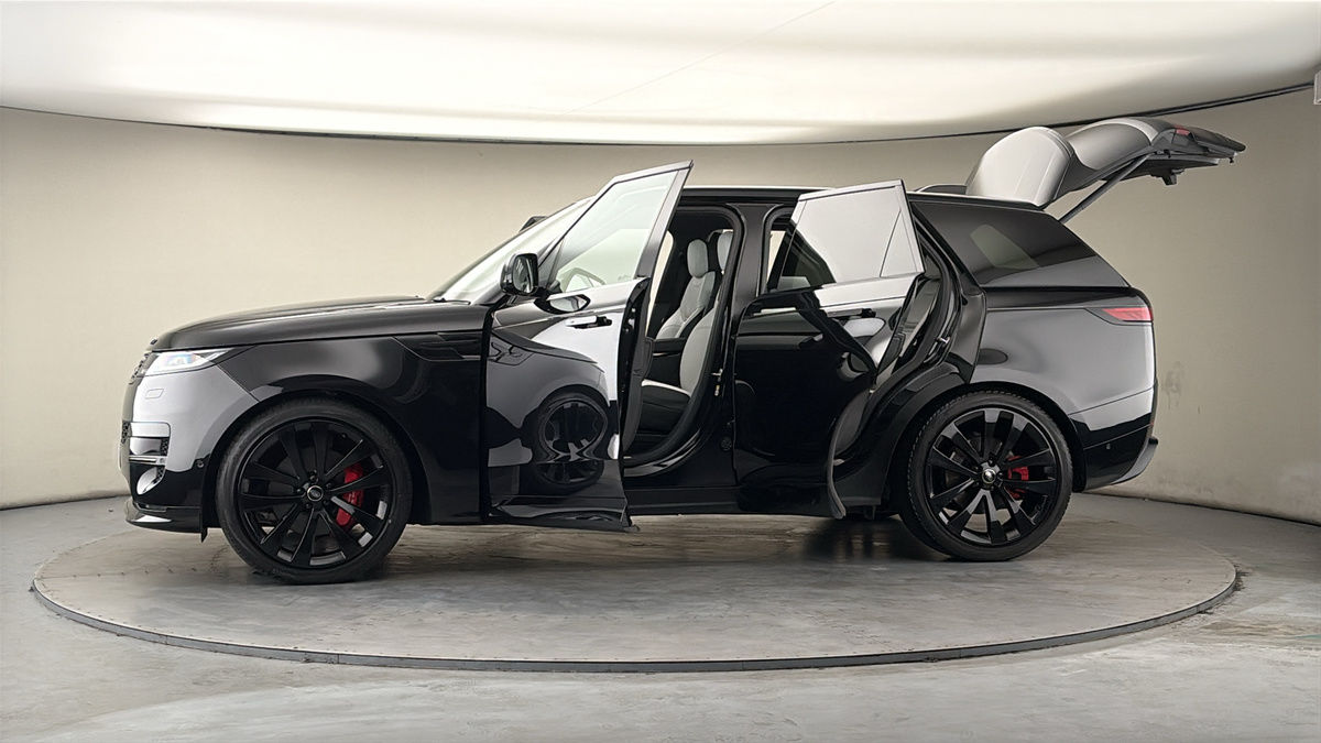 More views of Land Rover Range Rover Sport