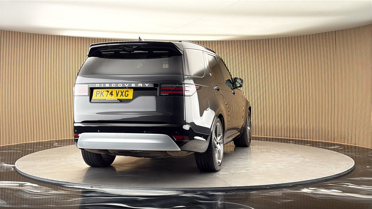 More views of Land Rover Discovery
