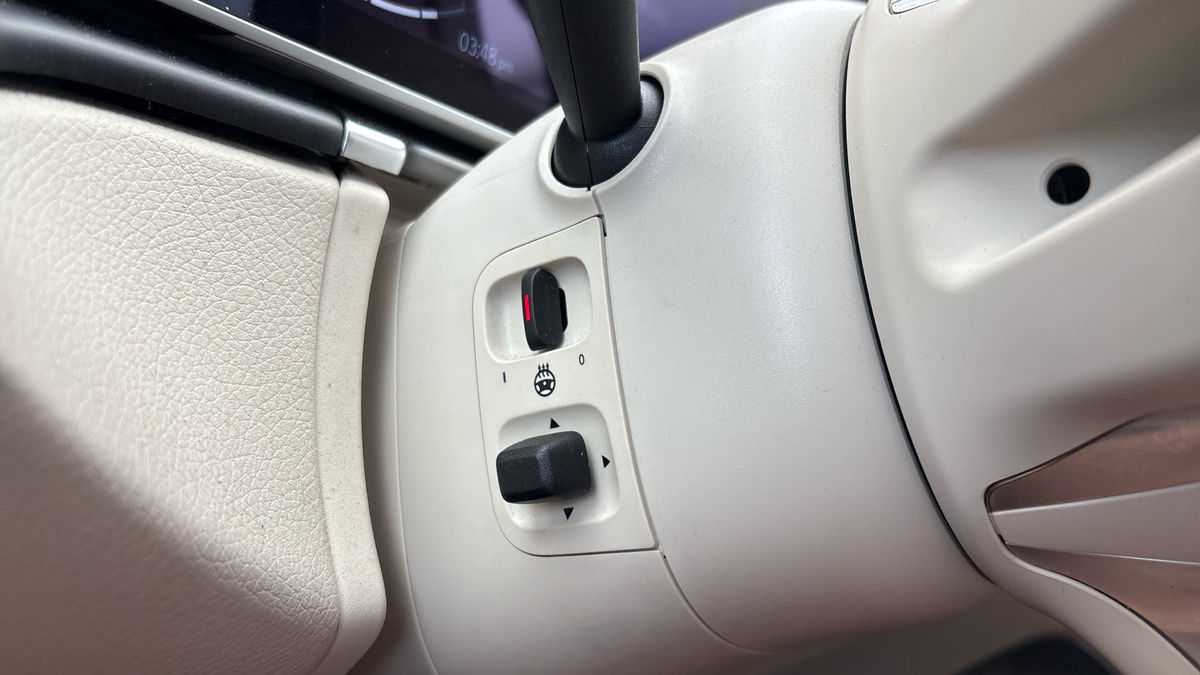 Mercedes-Benz S Class Image 40