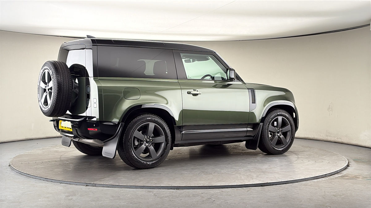 More views of Land Rover Defender 90