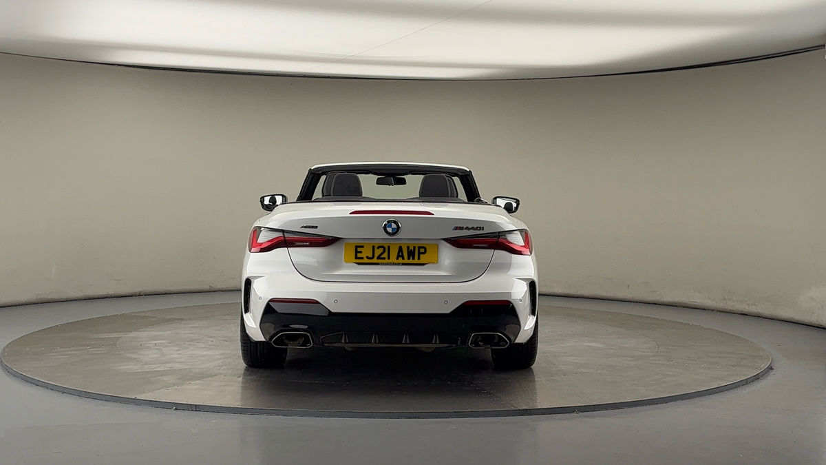 BMW 4 Series Image 4
