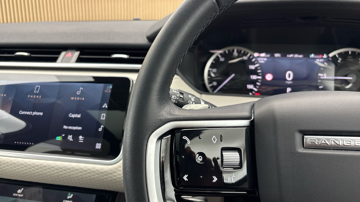 Land Rover Range Rover Velar Image 13