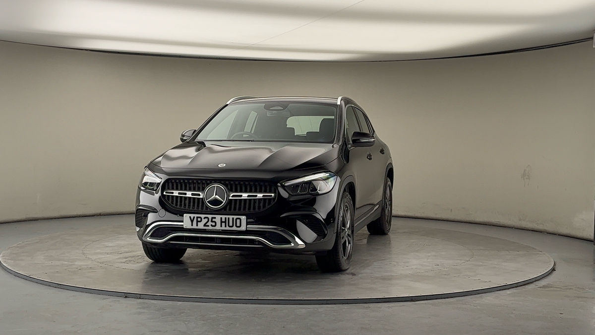 More views of Mercedes-Benz GLA