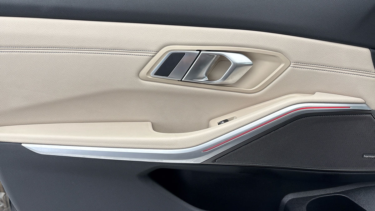 BMW 3 Series Image 19