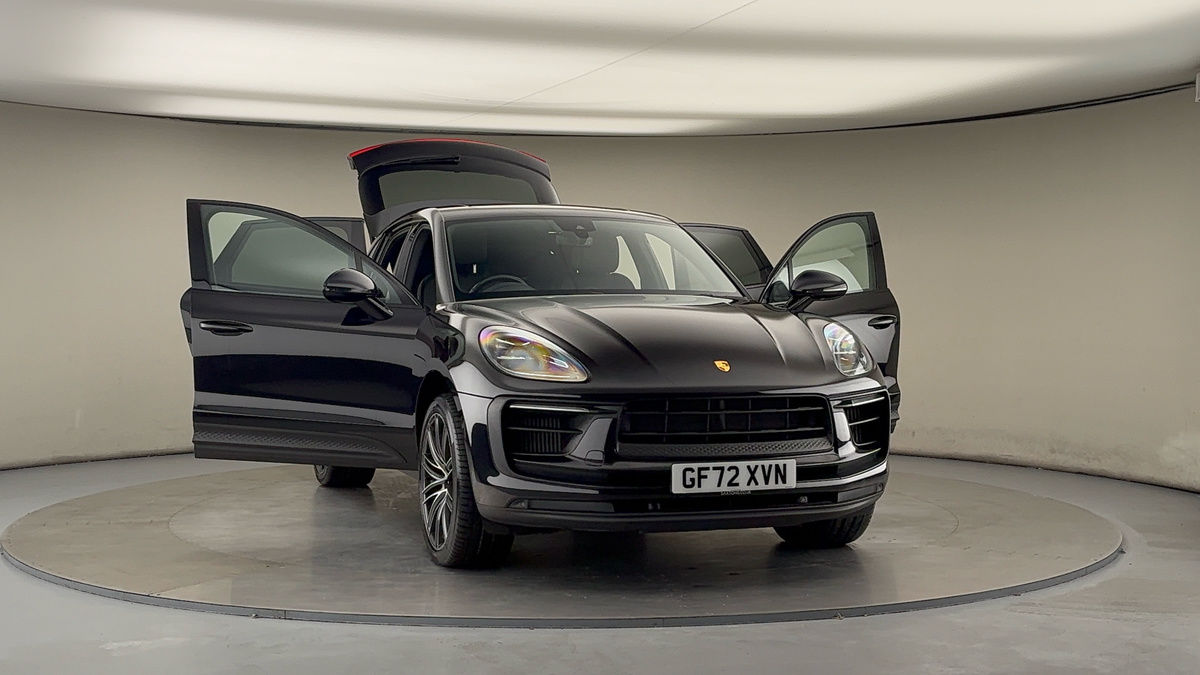 More views of Porsche Macan