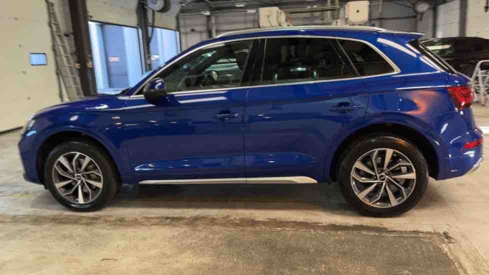 More views of Audi Q5