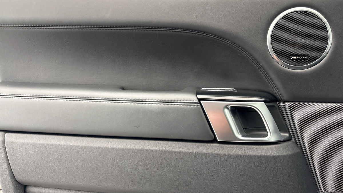 Land Rover Range Rover Sport Image 19
