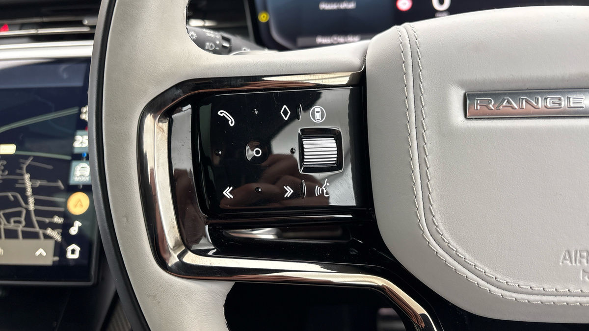 Land Rover Range Rover Sport Image 13