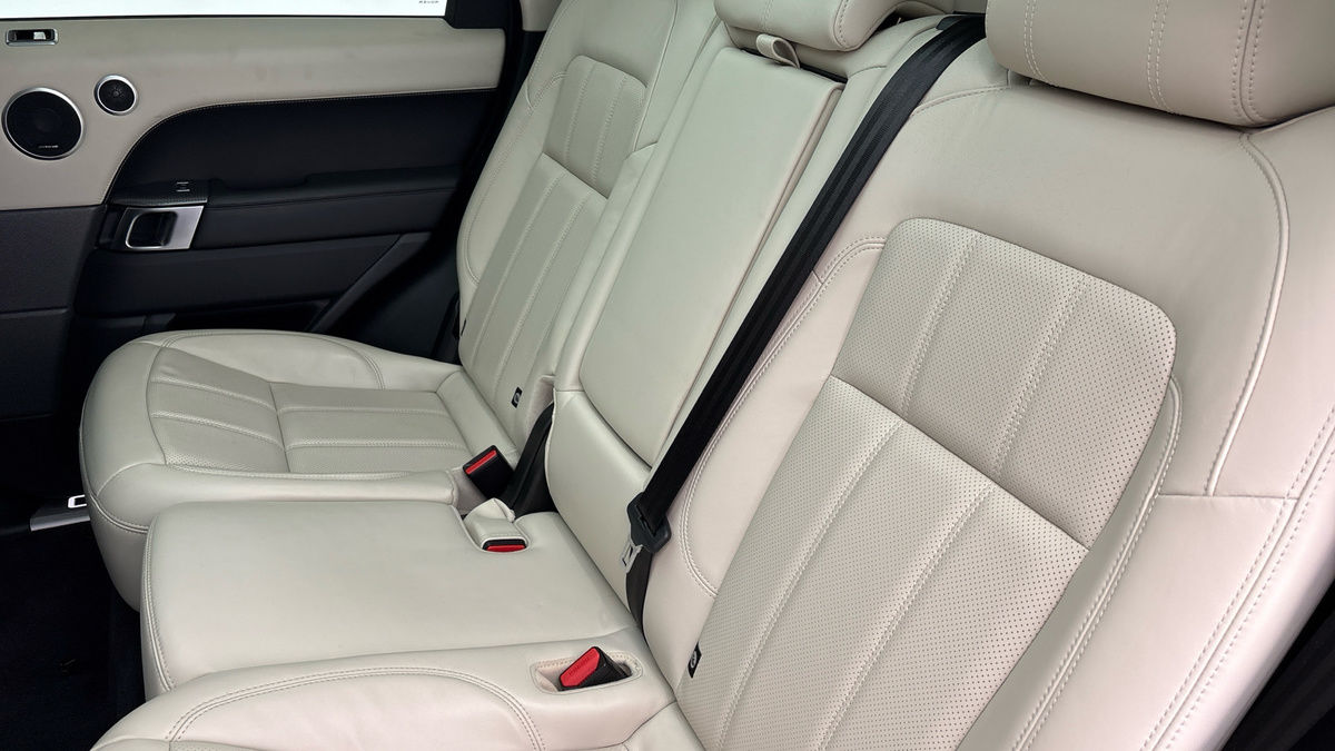 Land Rover Range Rover Sport Image 8