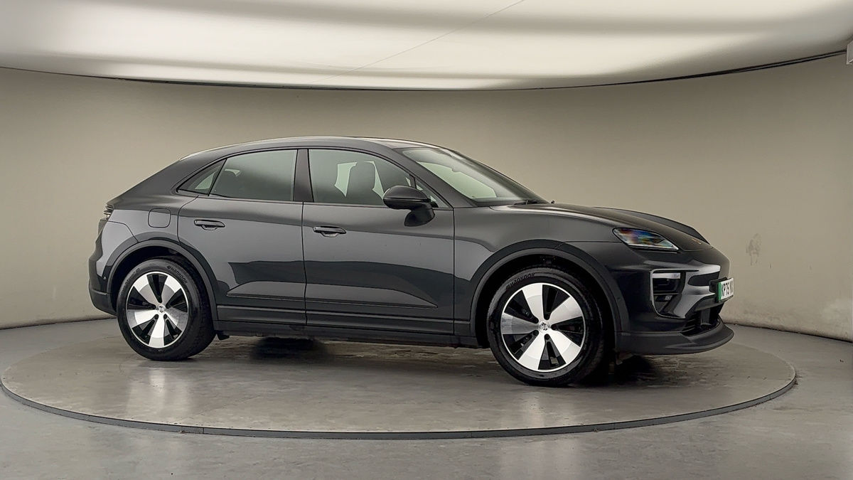 More views of Porsche Macan