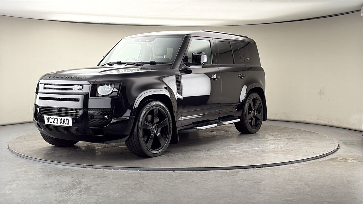 More views of Land Rover Defender 110